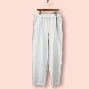 Briggs New York White Pants